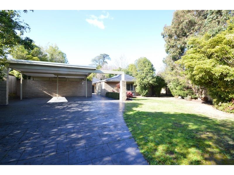 182 Lum Road, Wheelers Hill VIC 3150