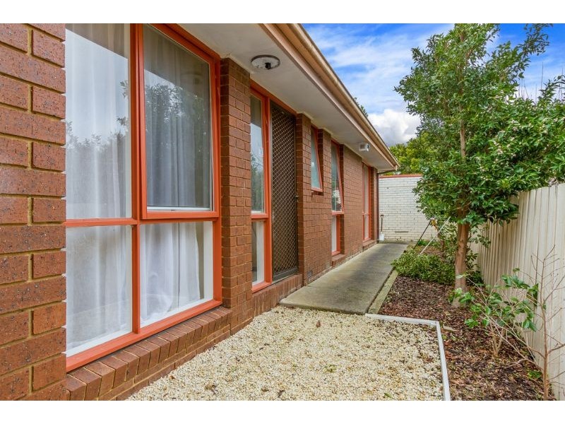 2/24 Myrtle Street, Glen Waverley VIC 3150