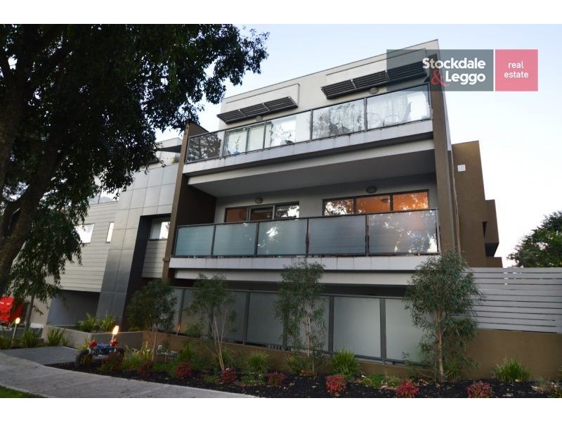 11/2-4 Acacia Court, Ringwood VIC 3134