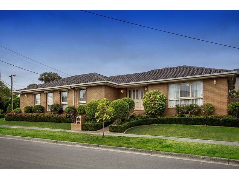 8 Grail Court, Glen Waverley VIC 3150