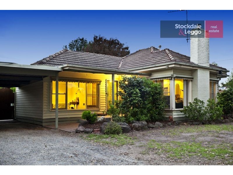 2 Colebrook Avenue, Mount Waverley VIC 3149
