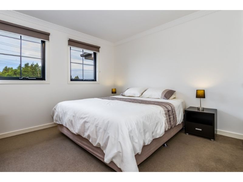 1/3 Ivanhoe Street, Glen Waverley VIC 3150