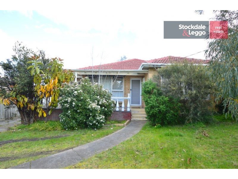 8 Mandowie Road, Glen Waverley VIC 3150