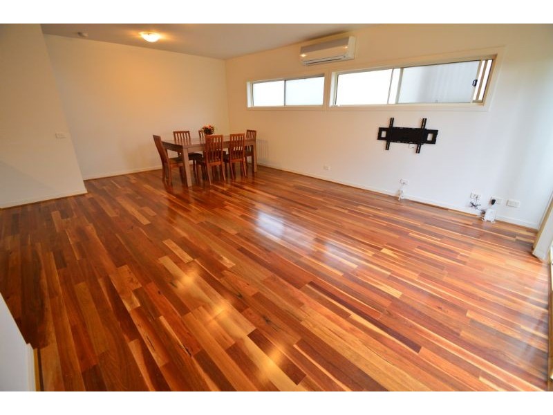 1/4 Euroka Street, Chadstone VIC 3148