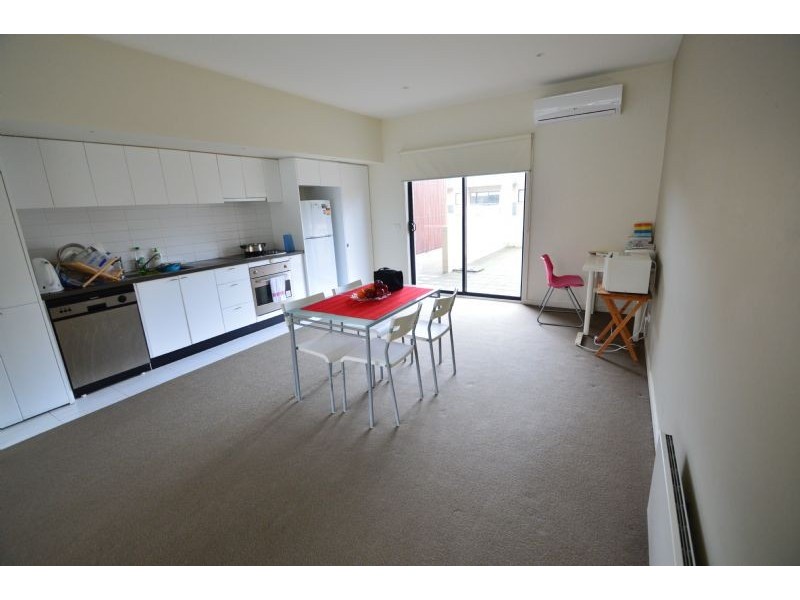 5 Leaf Court, Clayton VIC 3168