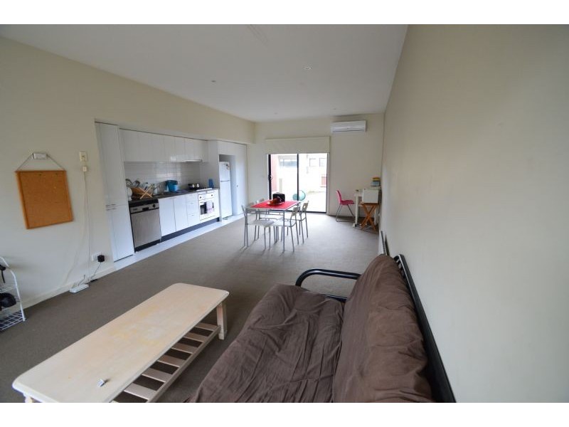 5 Leaf Court, Clayton VIC 3168