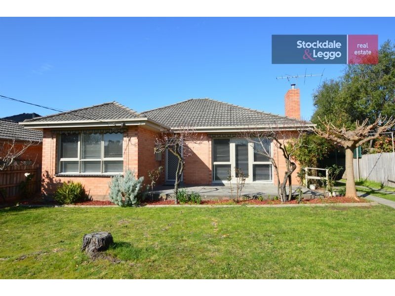 27 Highview Grove, Burwood East VIC 3151