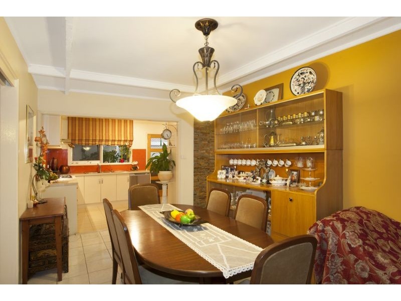 6 Palm Beach Crescent, Mount Waverley VIC 3149