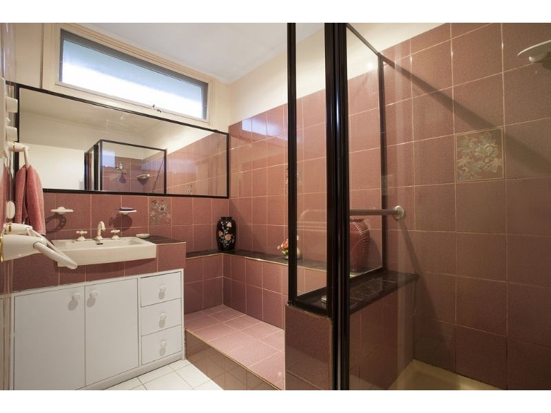 6 Palm Beach Crescent, Mount Waverley VIC 3149