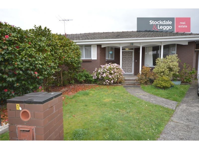 2/1 Winbourne Road, Mount Waverley VIC 3149