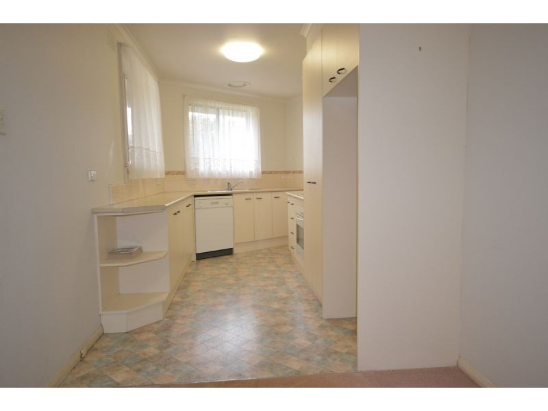 2/1 Winbourne Road, Mount Waverley VIC 3149