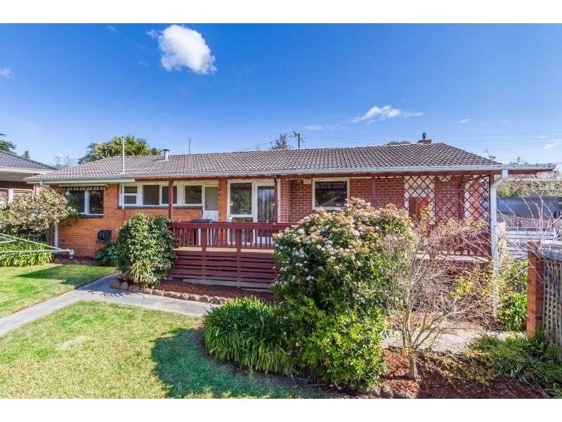 1 Alawara Court, Burwood East VIC 3151