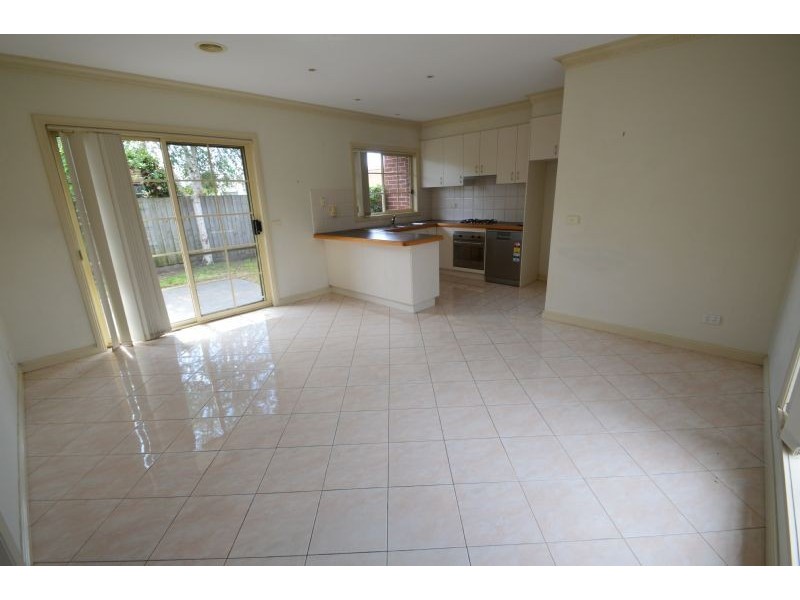 1/18 Calista Avenue, Oakleigh East VIC 3166