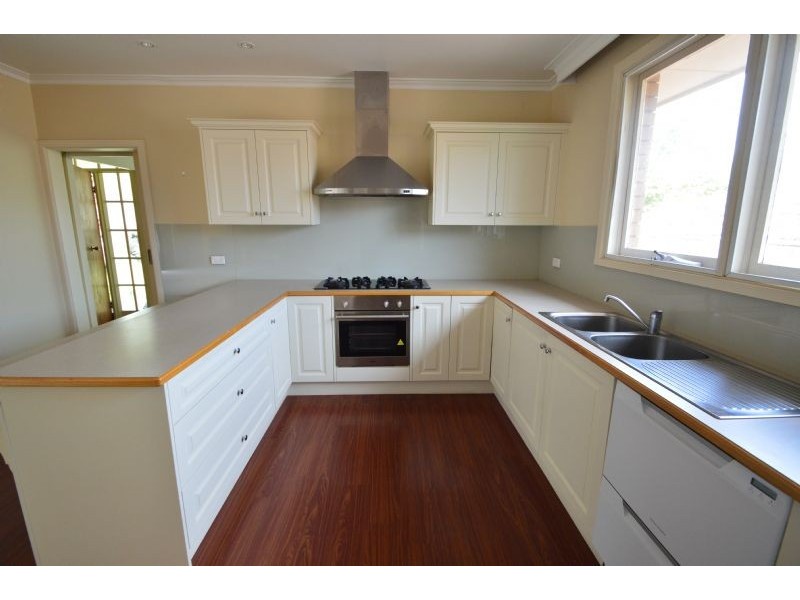 41 Marianne Way, Mount Waverley VIC 3149