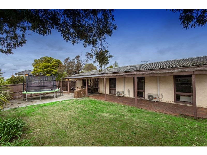 43 Summit Crescent, Glen Waverley VIC 3150