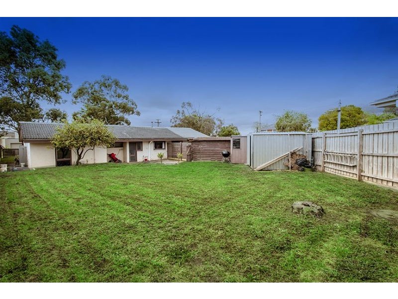 43 Summit Crescent, Glen Waverley VIC 3150