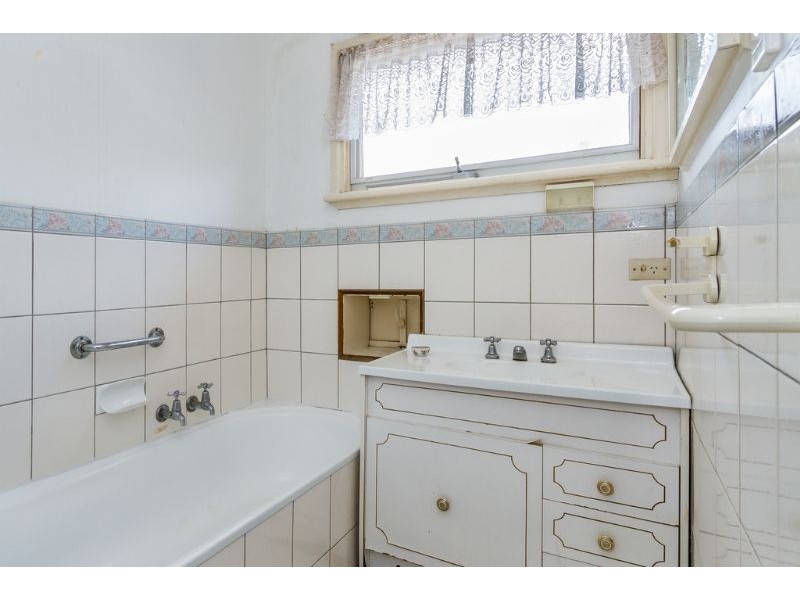 9 Dorset Street, Glen Waverley VIC 3150