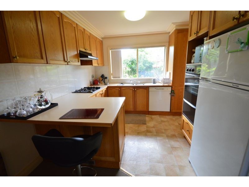 2/15 Hinkler Road, Glen Waverley VIC 3150