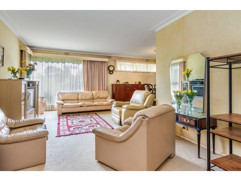 2 Monomeith Crescent, Mount Waverley VIC 3149