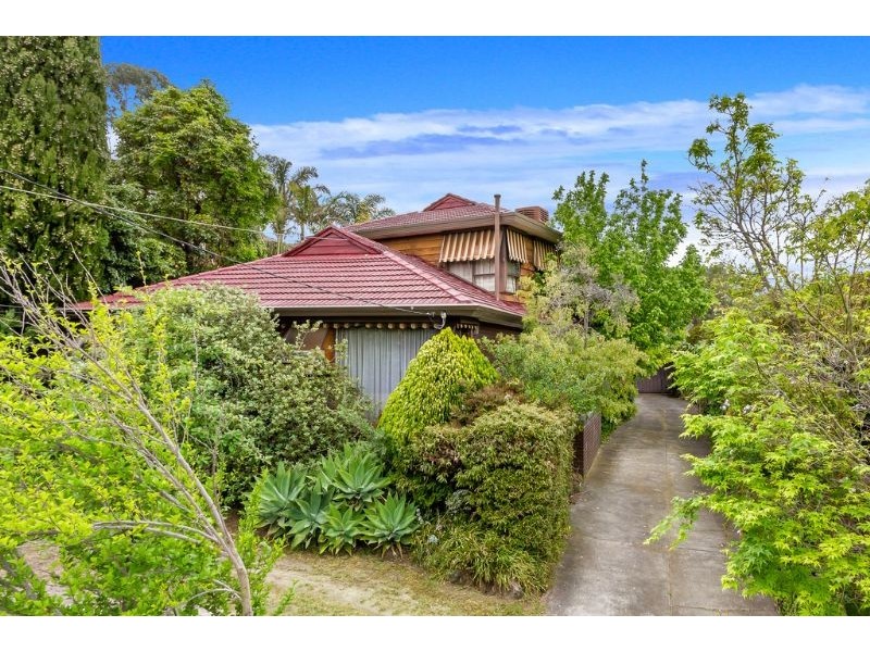 2 Monomeith Crescent, Mount Waverley VIC 3149