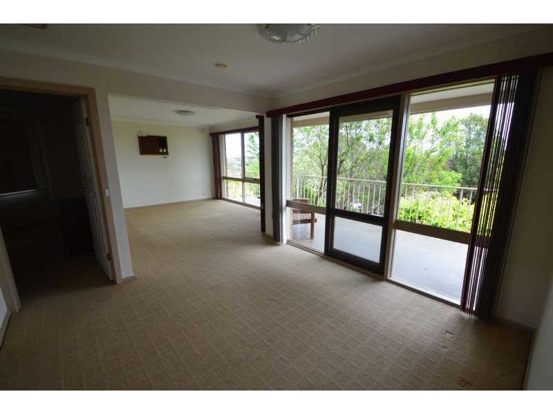 32 Kramer Drive, Berwick VIC 3806