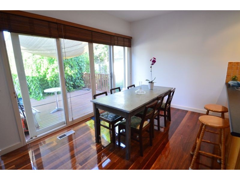 2/182 Lawrence Road, Mount Waverley VIC 3149