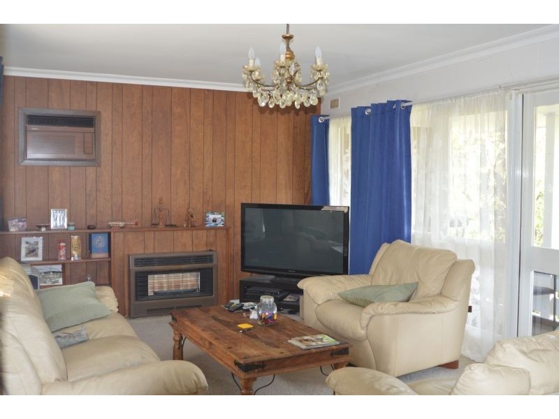 16 Springvale Road, Glen Waverley VIC 3150