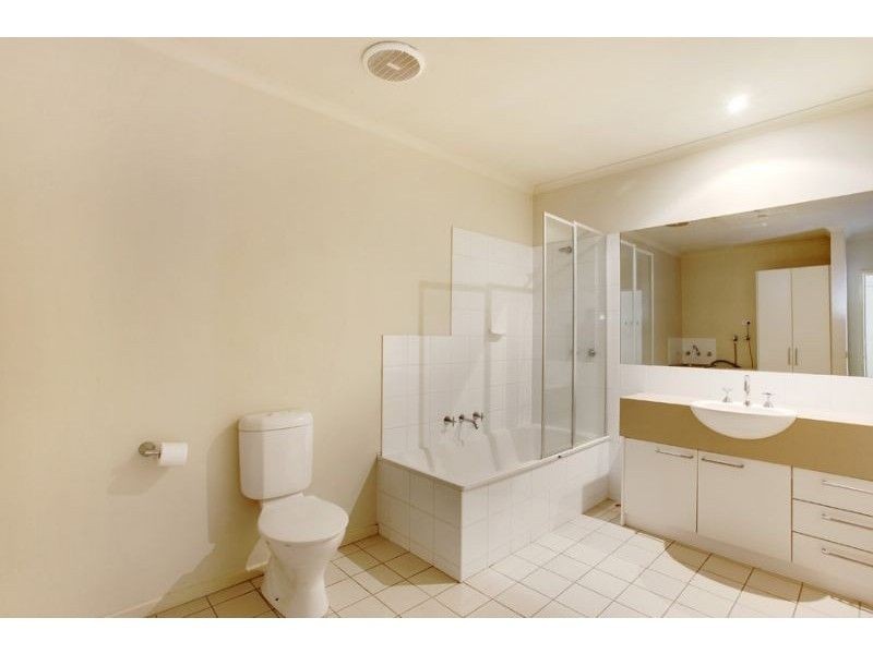 8/3 Keylana Boulevard, Mount Waverley VIC 3149