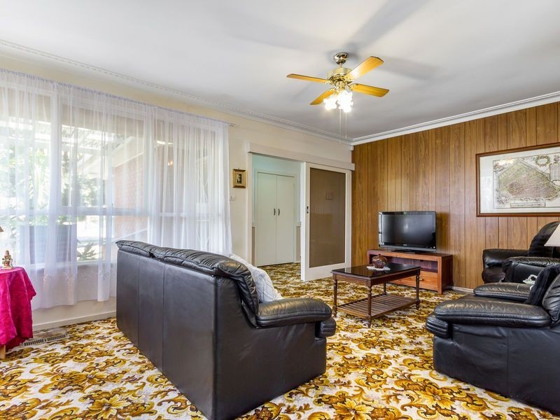 62 Ivanhoe Street, Glen Waverley VIC 3150