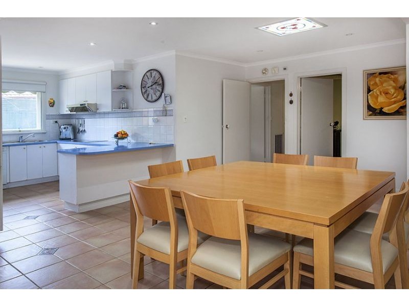 1 Shallot Close, Glen Waverley VIC 3150