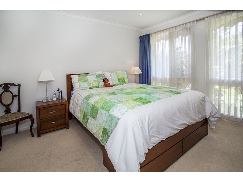 1 Shallot Close, Glen Waverley VIC 3150