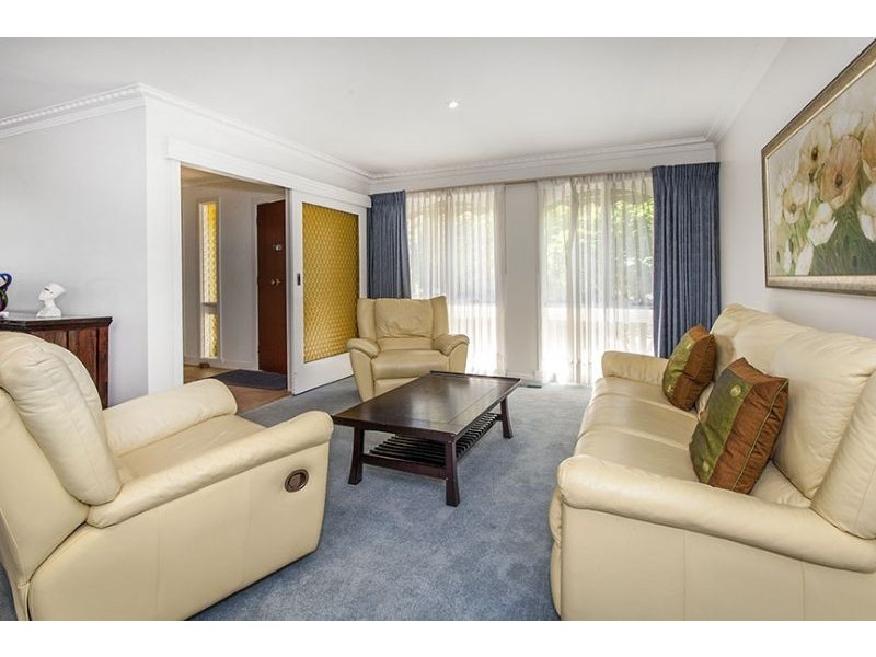 1 Shallot Close, Glen Waverley VIC 3150