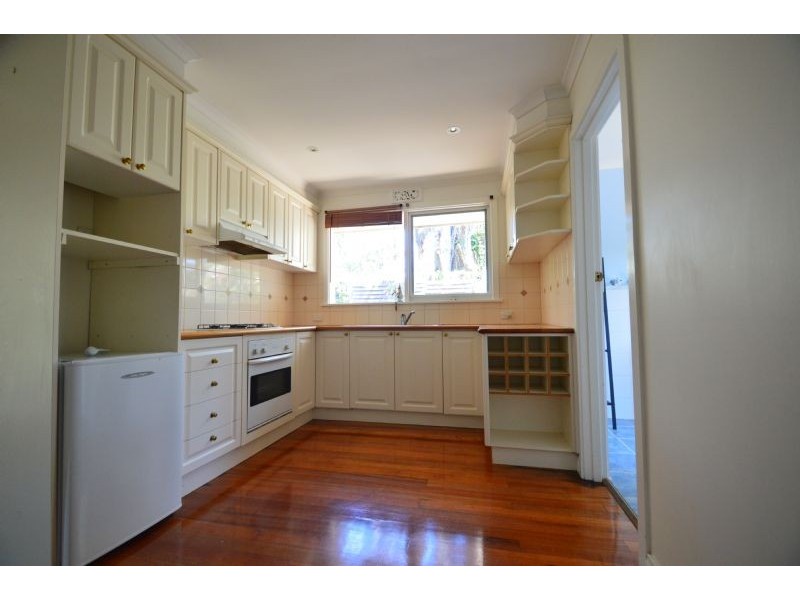 2/15 Jordan Grove, Glen Waverley VIC 3150