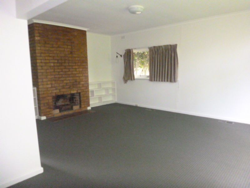 1 Falconer Street, Glen Waverley VIC 3150