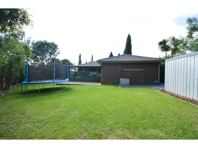 5 Mawson Close, Wantirna South VIC 3152