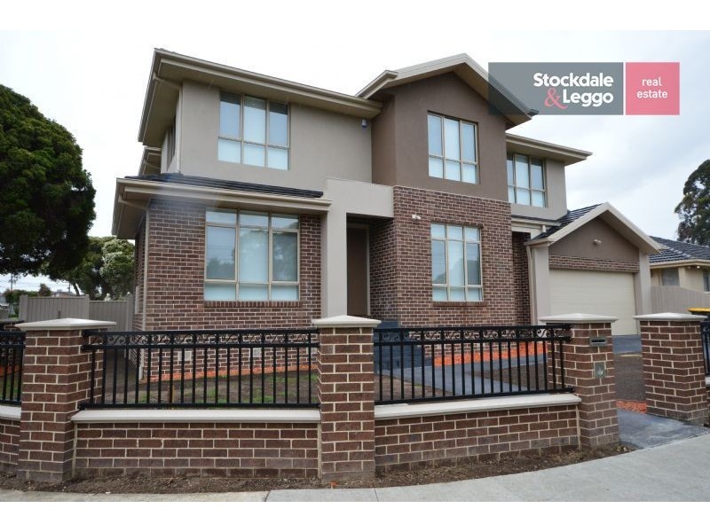 108 Brandon Park Drive, Wheelers Hill VIC 3150