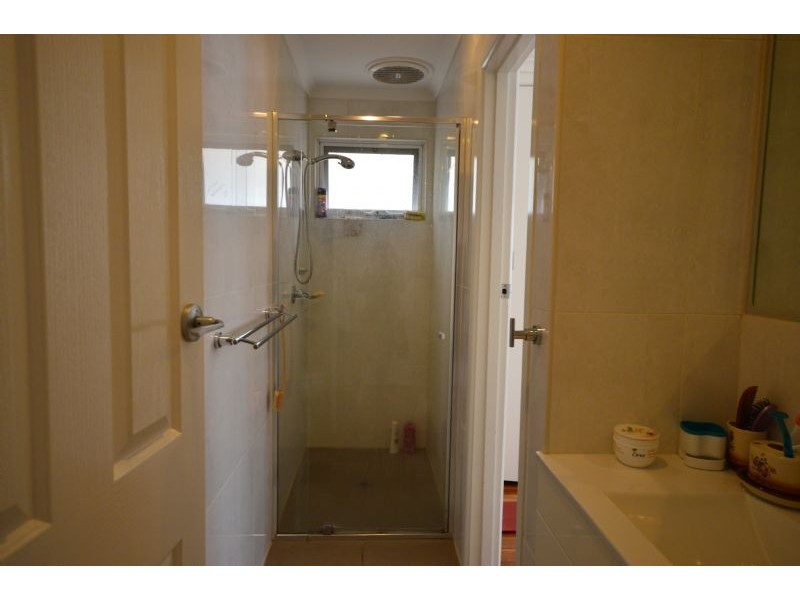 24 Montclair Avenue, Glen Waverley VIC 3150