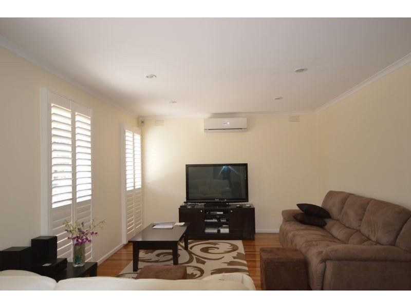 24 Montclair Avenue, Glen Waverley VIC 3150