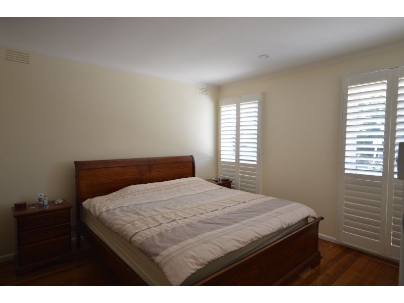 24 Montclair Avenue, Glen Waverley VIC 3150