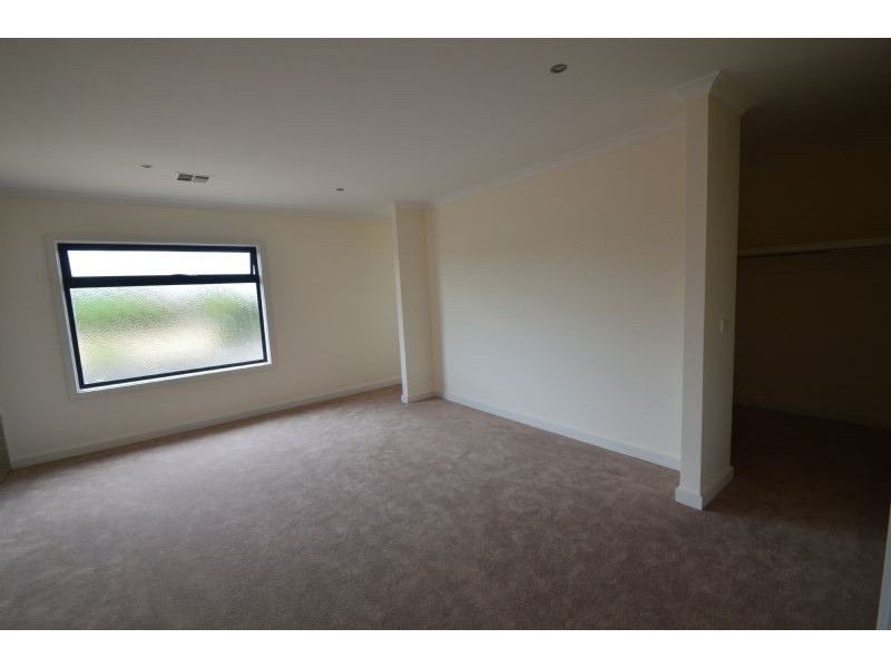 7 Chivers Avenue, Glen Waverley VIC 3150