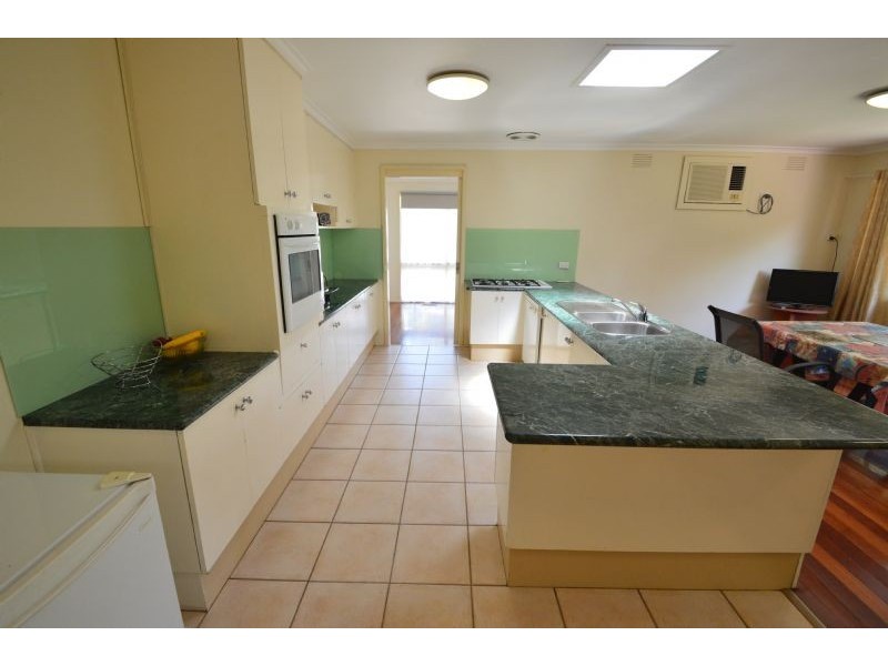 4 Consort Avenue, Vermont South VIC 3133