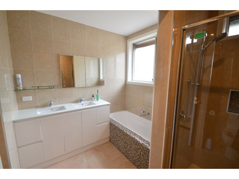 58 Rivett Crescent, Mulgrave VIC 3170