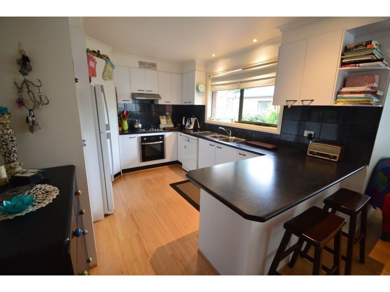 1/5 Tobias Avenue, Glen Waverley VIC 3150
