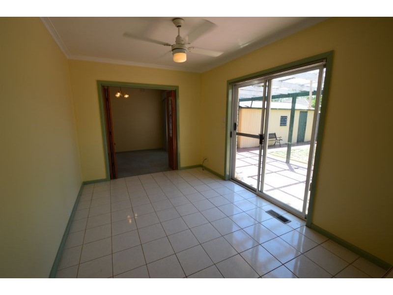 77 Benwerrin Drive, Burwood East VIC 3151