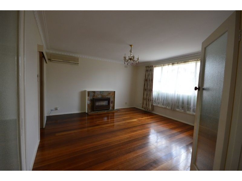 2 Mandowie Road, Glen Waverley VIC 3150