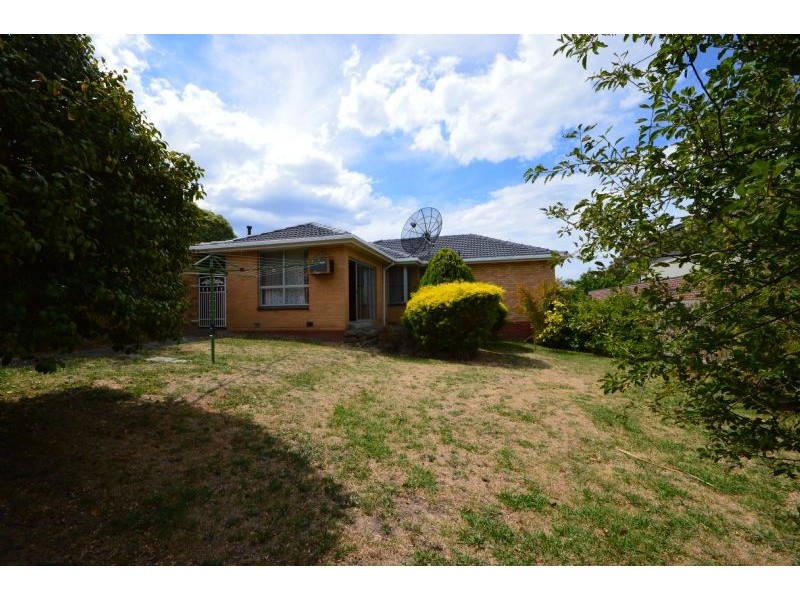 2 Mandowie Road, Glen Waverley VIC 3150