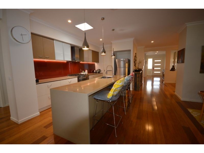 12 Railway Avenue, Ashwood VIC 3147