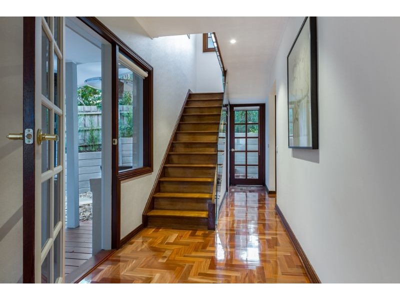 10 Pleasant View Crescent, Wheelers Hill VIC 3150