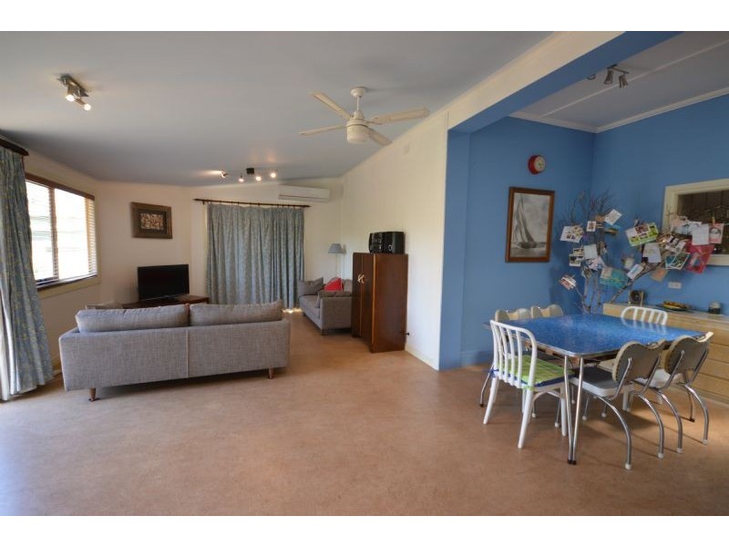 7 Burns Avenue, Murrumbeena VIC 3163