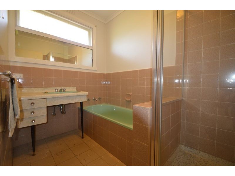 42 Cypress Avenue, Glen Waverley VIC 3150